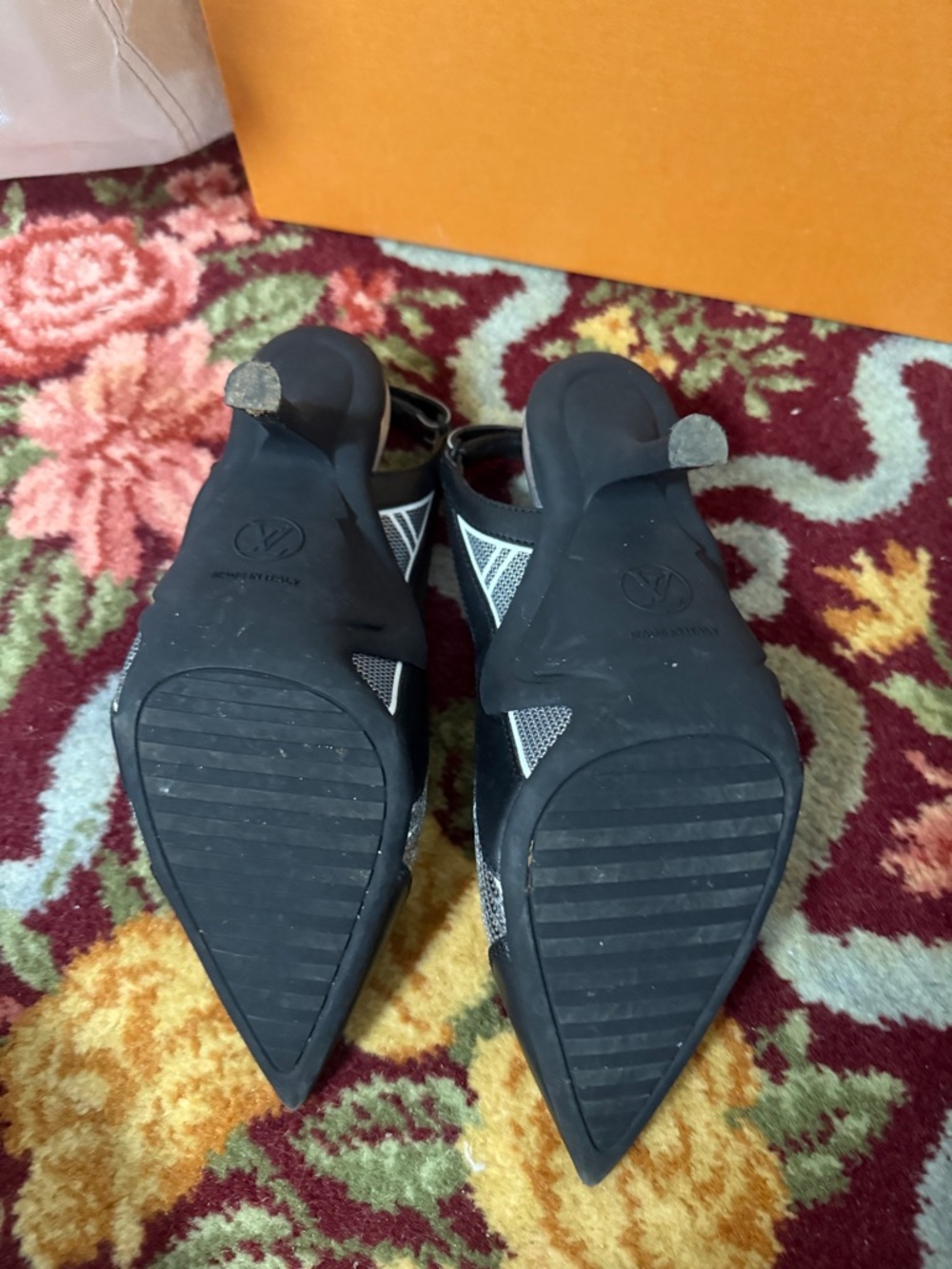 Louis Vuitton Archlight Black and Silver Sequin Pointed Slingback Heels - Picture 4 of 6